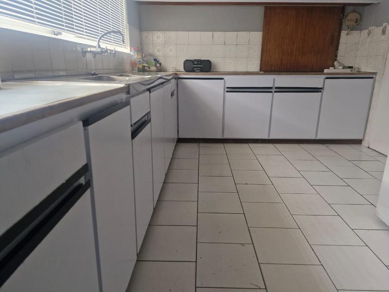 To Let 3 Bedroom Property for Rent in Panorama Western Cape
